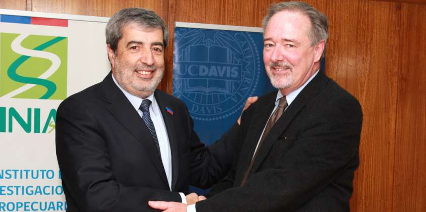 INIA y UC Davis Chile firman convenio para trabajar en cambio climático y fortalecer el sector agroalimentario