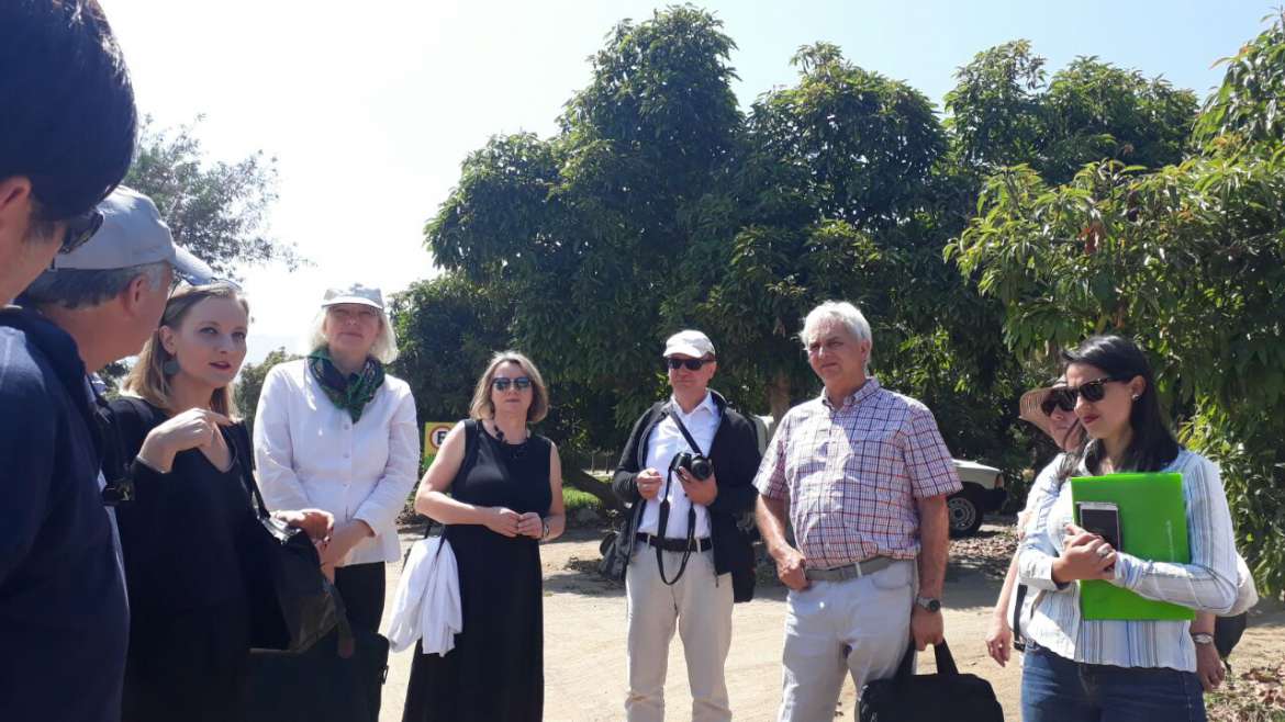 Consorcio alemán del sector agroambiental visitó Llay-Llay