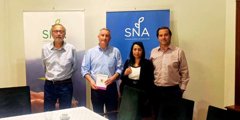 SNA y el Programa Transforma Fruticultura Sustentable Valparaíso coinciden en necesidad de avanzar en una gestión más integrada en el sector.